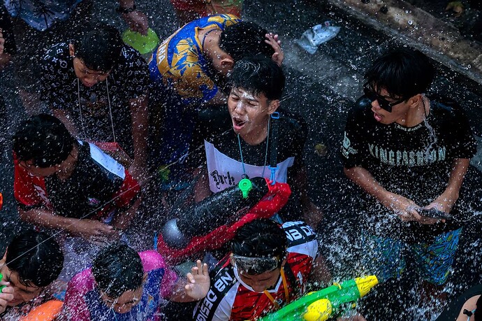 17760902353822435621580878513158